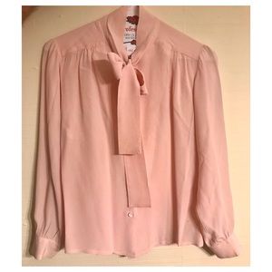 Vintage 1940’s Pink Pussy Bow Blouse🎀